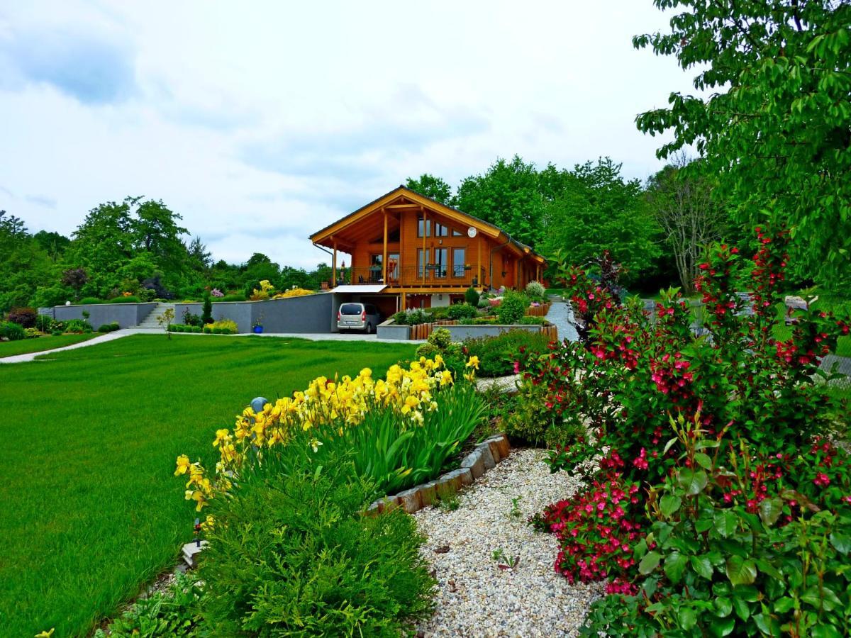 Apartman Aradise Turnov Exterior photo